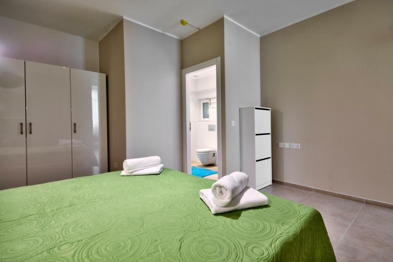 Spinola Park Heights Apartment Saint Julian's ภายนอก รูปภาพ